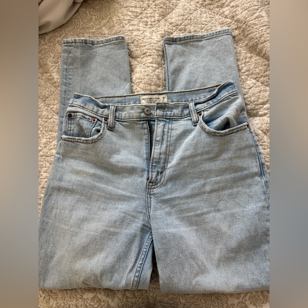 The 90s slim straight ultra high rise jeans